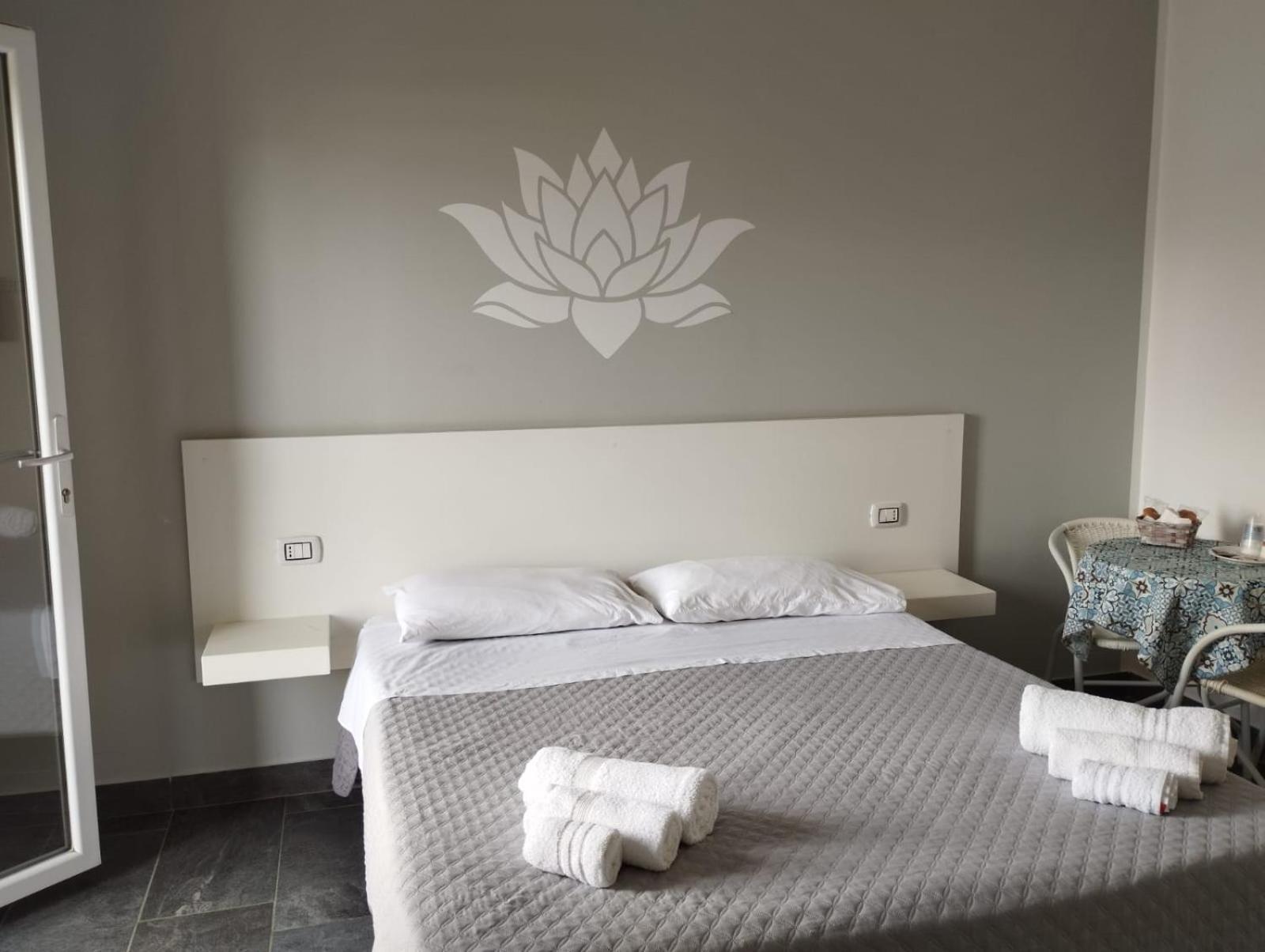 Fiore Di Loto Rooms Carini Exterior foto